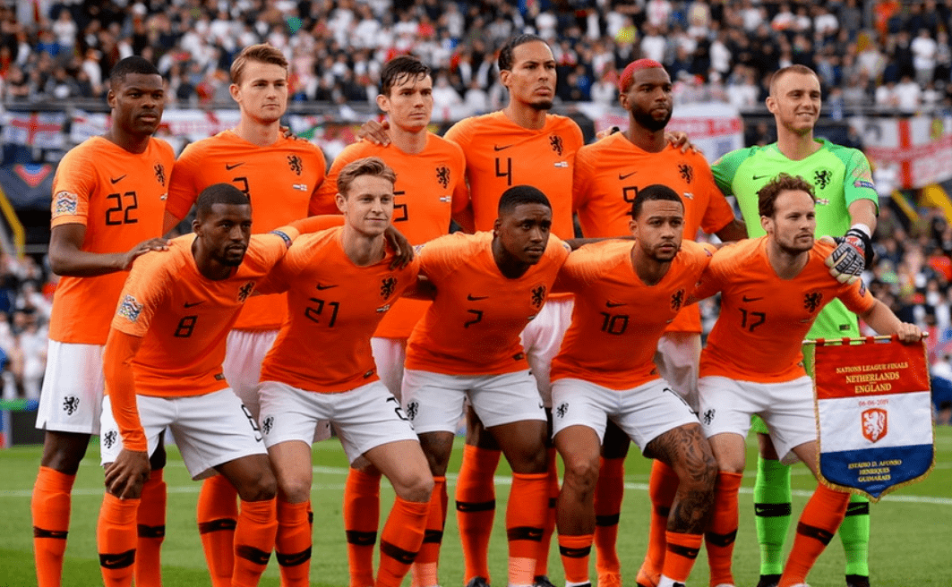 1xBit体育新闻-包含本届欧预赛，各队实力有高有低的词条