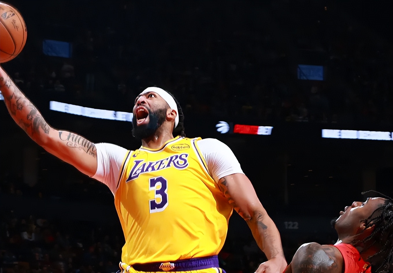 1xBit体育注册-湖人队前场球员突出表现，压制对手反扑的简单介绍