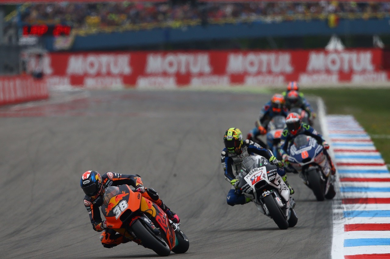 荷兰球员在国际比赛中获得突出成绩 荷兰球员在国际比赛中获得突出成绩