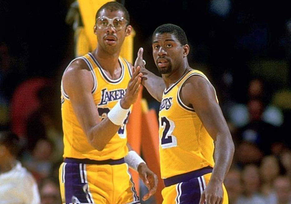 1xBit体育课程-关于海登海姆队员间配合默契，实现胜利的信息