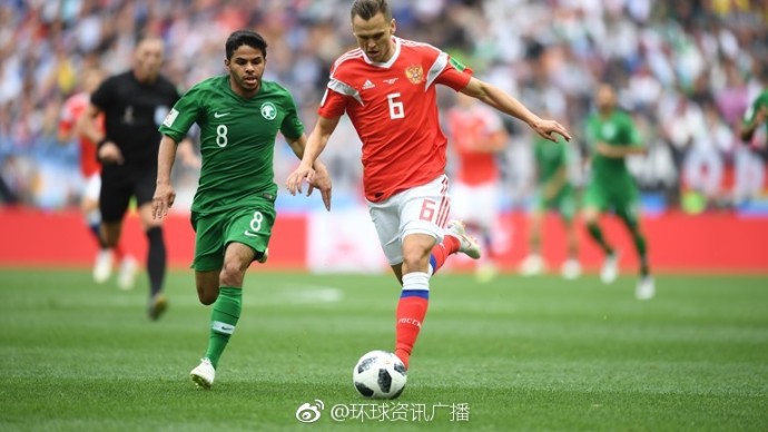 1xBit体育直播-俄罗斯队突破对手，赢得比赛