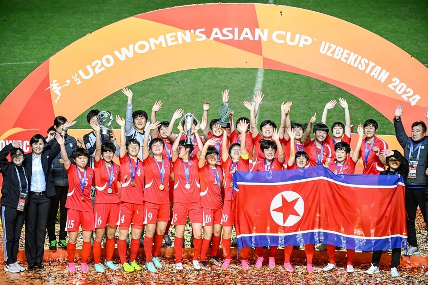 包含亚洲女足冠军诞生,球员们庆祝胜利的词条 包含亚洲女足冠军诞生,球员们庆祝胜利的词条